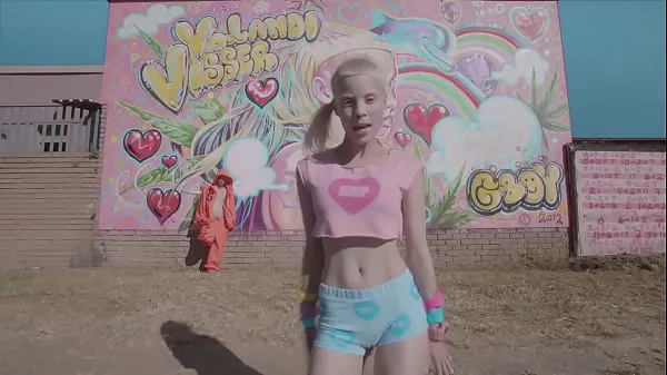 XXXDie Antwoord - b.'s on Fire (Yolandi Only Music Video大型电影