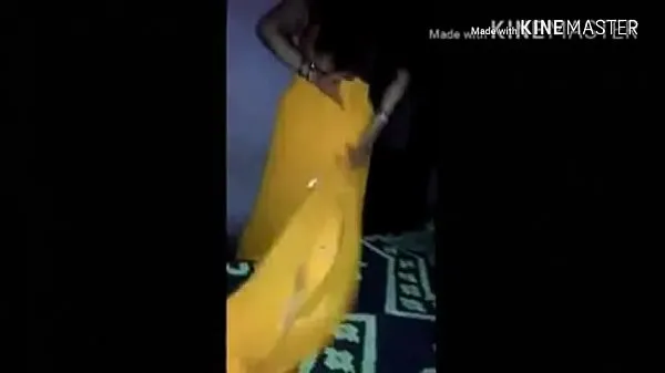 XXX Indian hot horny Housewife bhabhi in yallow saree petticoat give blowjob to her bra sellers mega Movies