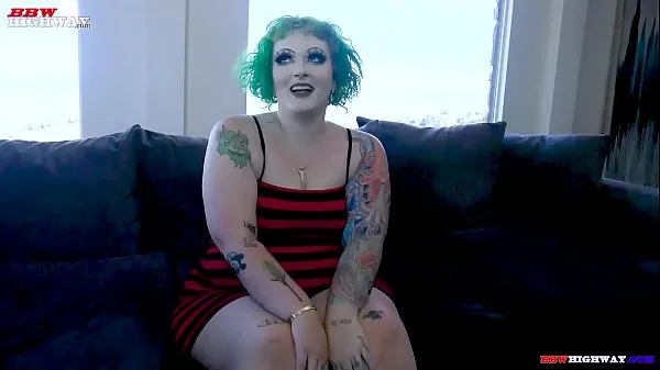 XXX big butt Goth Pawg Vicky Vixen debuts on میگا موویز