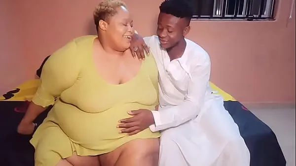 XXX AfricanChikito Fat Juicy Pussy opens up like a GEYSER mega filmy