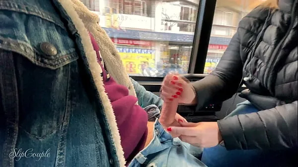 XXX She tried her first Footjob and give a sloppy Handjob - very risky in a public sightseeing bus :P megafilmy