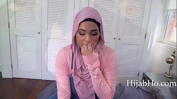XXX Fooling Around With A Virgin Arabic Girl In Hijab megaelokuvaa