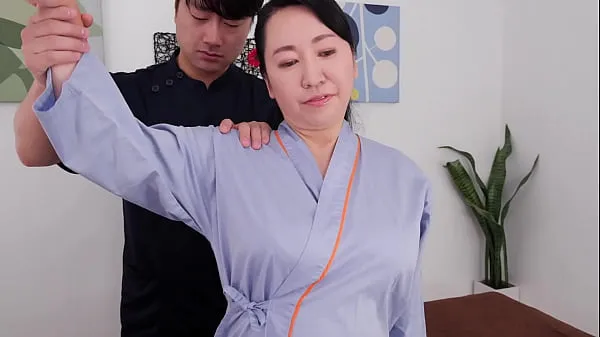 XXX A Big Boobs Chiropractic Clinic That Makes Aunts Go Crazy With Her Exquisite Breast Massage Yuko Ashikawa megaelokuvaa